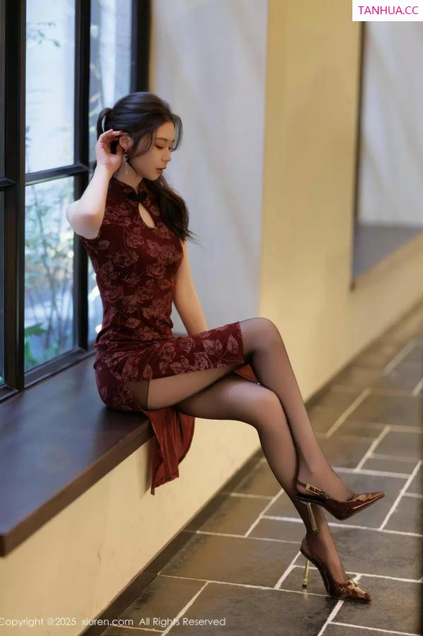 [XiuRen]高清写真图 2025.04.02 No.10106 梦心玥 红色旗袍